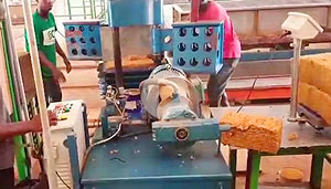 Hydraulic Rubber Packing Machine Running On Site Video